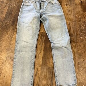 Levi's Women’s Light Blue Straight Jeans